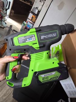 Greenworks SDS rotary hammer kit.