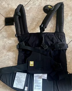 LILLEbaby Baby Carrier