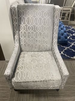 Jofran Quinn Accent Chair in Dove Gray