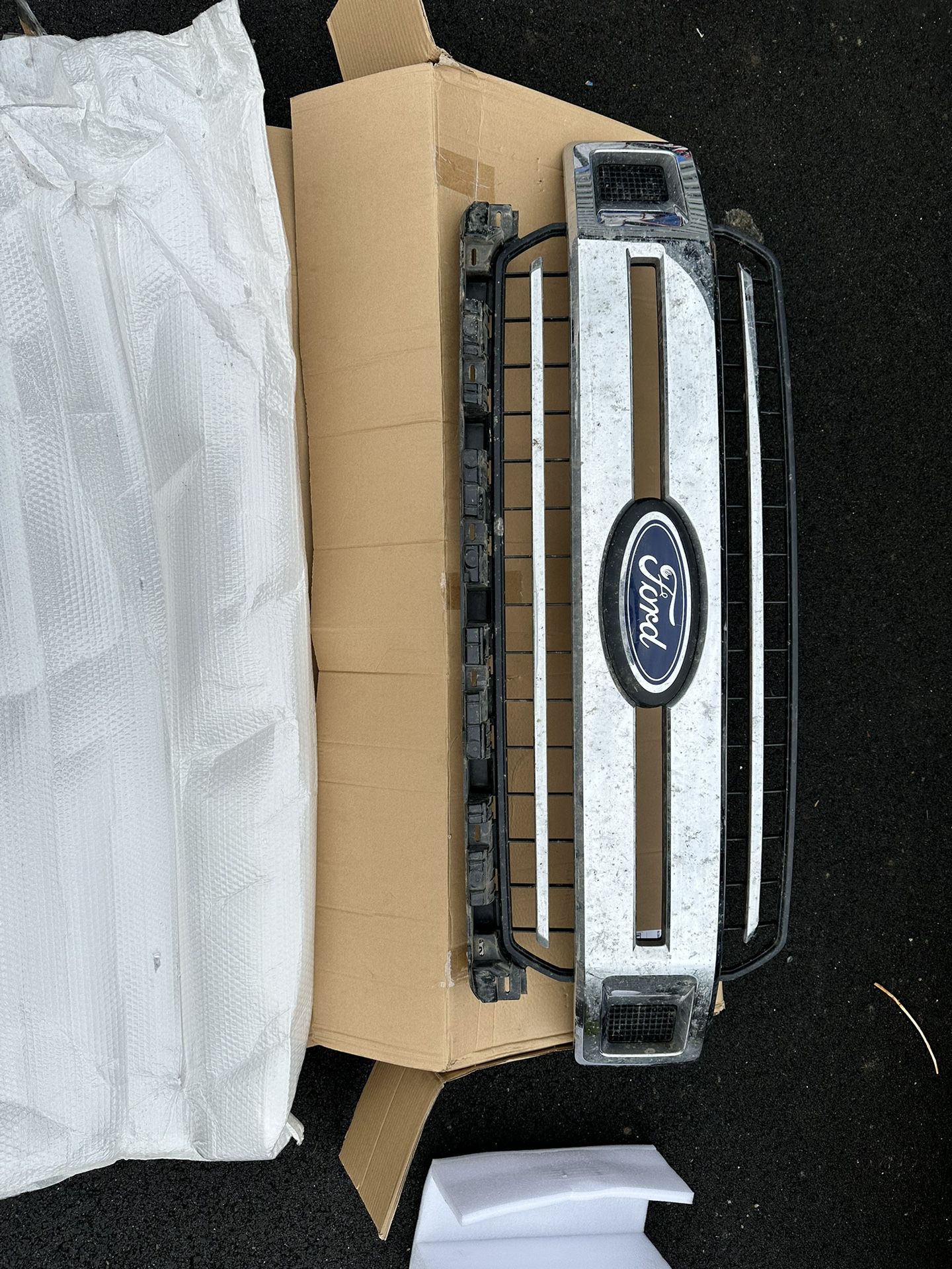 2018 Ford F-150 Grill