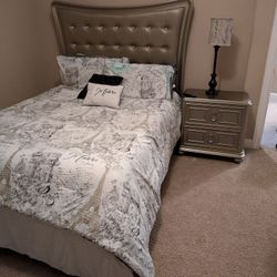 8 Piece Bedroom Set