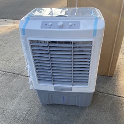 Brand New 15 Gallon Swamp Cooler / Air Cooler Machine Worth $340 