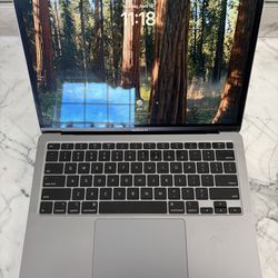 2020 Macbook Air 13 Inch 1.1Ghz i5 quad core 8GB memory 512GB storage