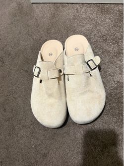 Women Clogs Tan