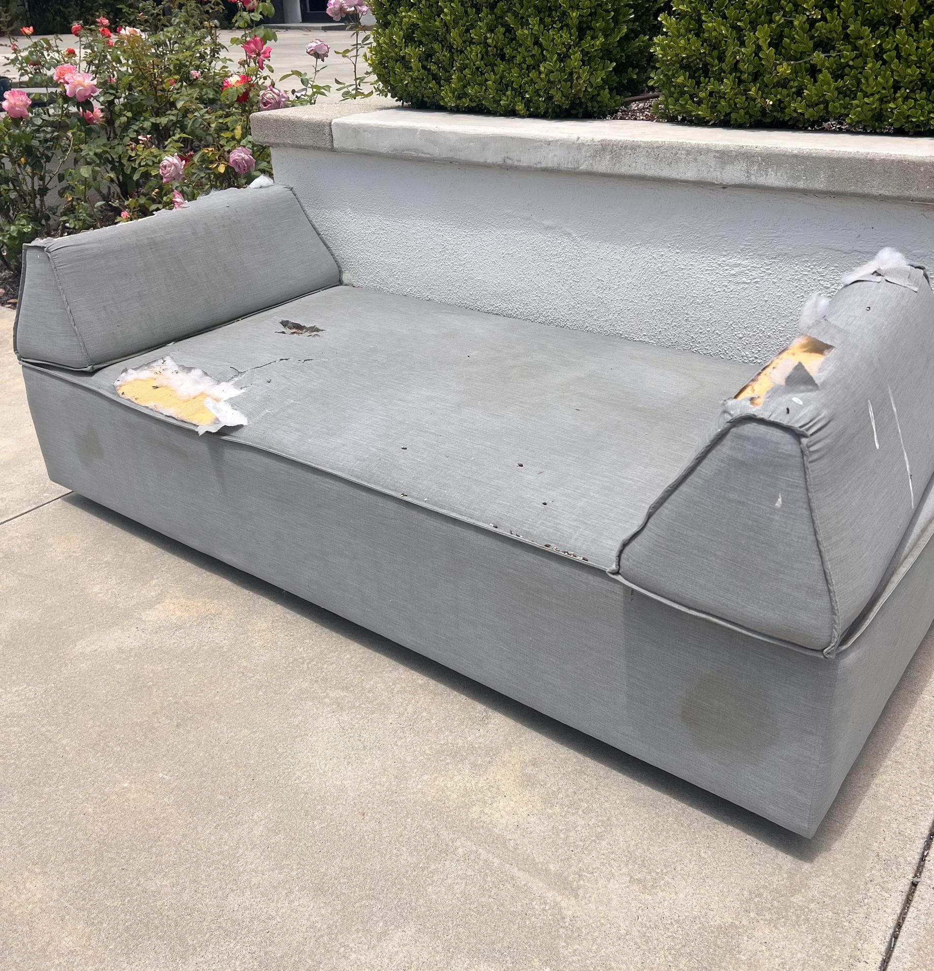FREE ‼️ 3 Patio Couches
