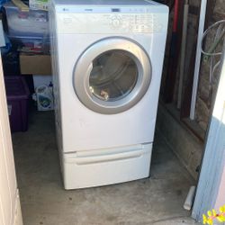LG Tromm Washer And Dryer