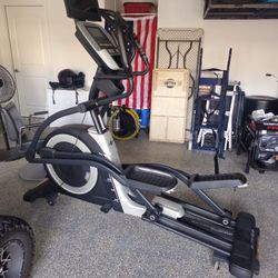 NordicTrac 16.9 Elliptical 