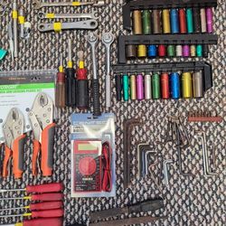 140 Piece Tool Kit