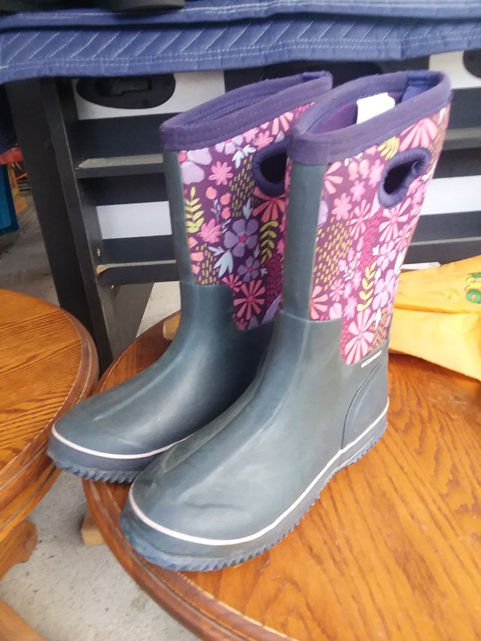 Girls rain boots