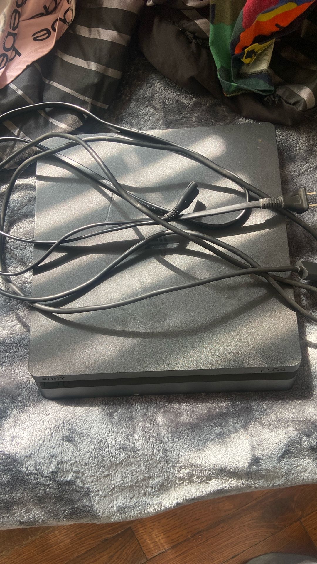 PS4 Slim