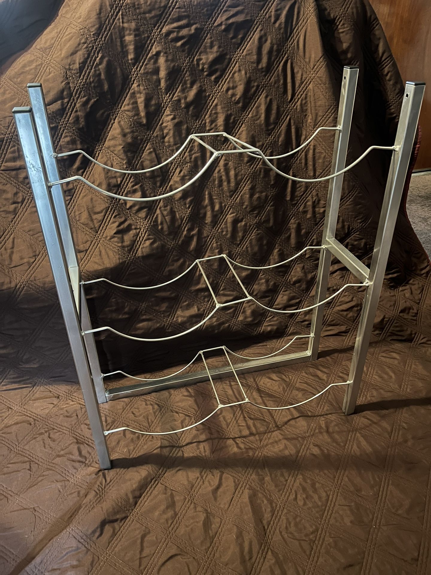 Water Container Stand/ Aparador Para Galones De Agua