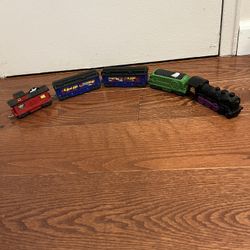 2002 Wendy’s Kids Mail Lionel, The Eerie Express, Train Engine, Cold Car, Two Box Cars, And A Caboose.