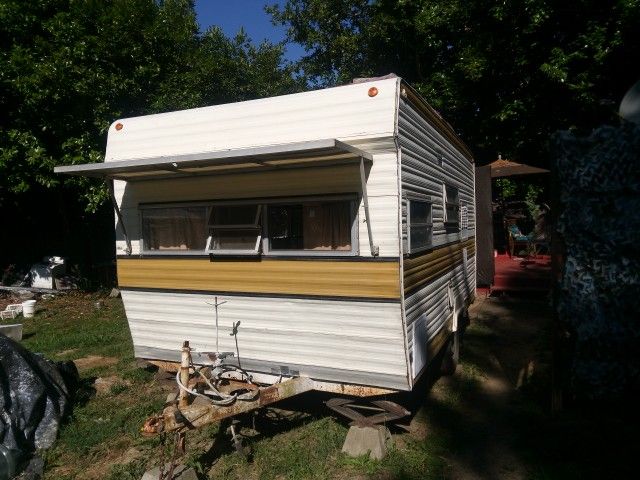 1975 Travel Trailer 
