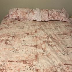 Paris Reversible Queen comforter
