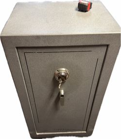 Liberty Safe / 42" Tall x 24" Wide x 20" Deep