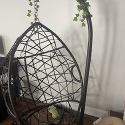 outdoor hanging chair