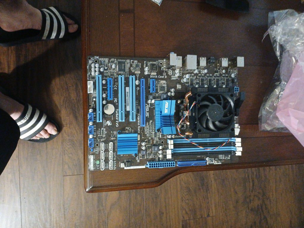 Asus M4A87TD Motherboard With AMD Phenom  Processor 