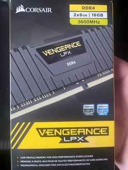 Corsair Vengeance LPX 16 GB (2 x 8 GB) DDR4-3600 CL18 Memory