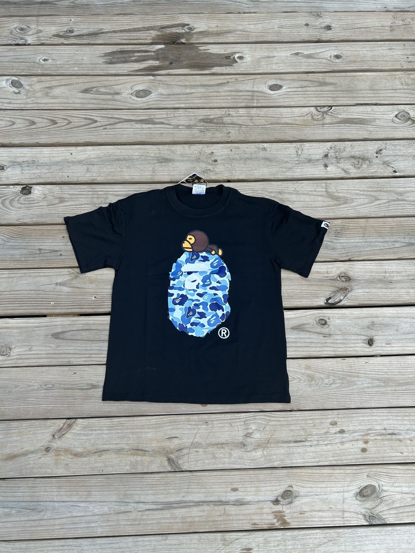 Bape T