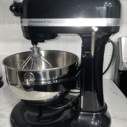 Kitchen-Aid Professional Stand Mixer