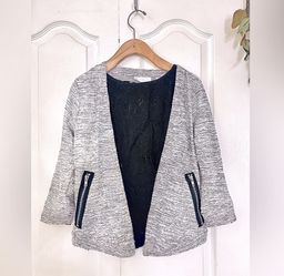 Gray Contrast Knit Point Hem Blazer Cardigan & Black Lace Short Sleeve Top
