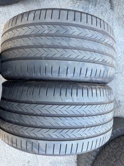 (2) 285/40R20 PAIR OF USED TIRES CONTINENTAL 65% LIFE !!