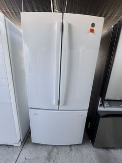 33” Refrigerator 