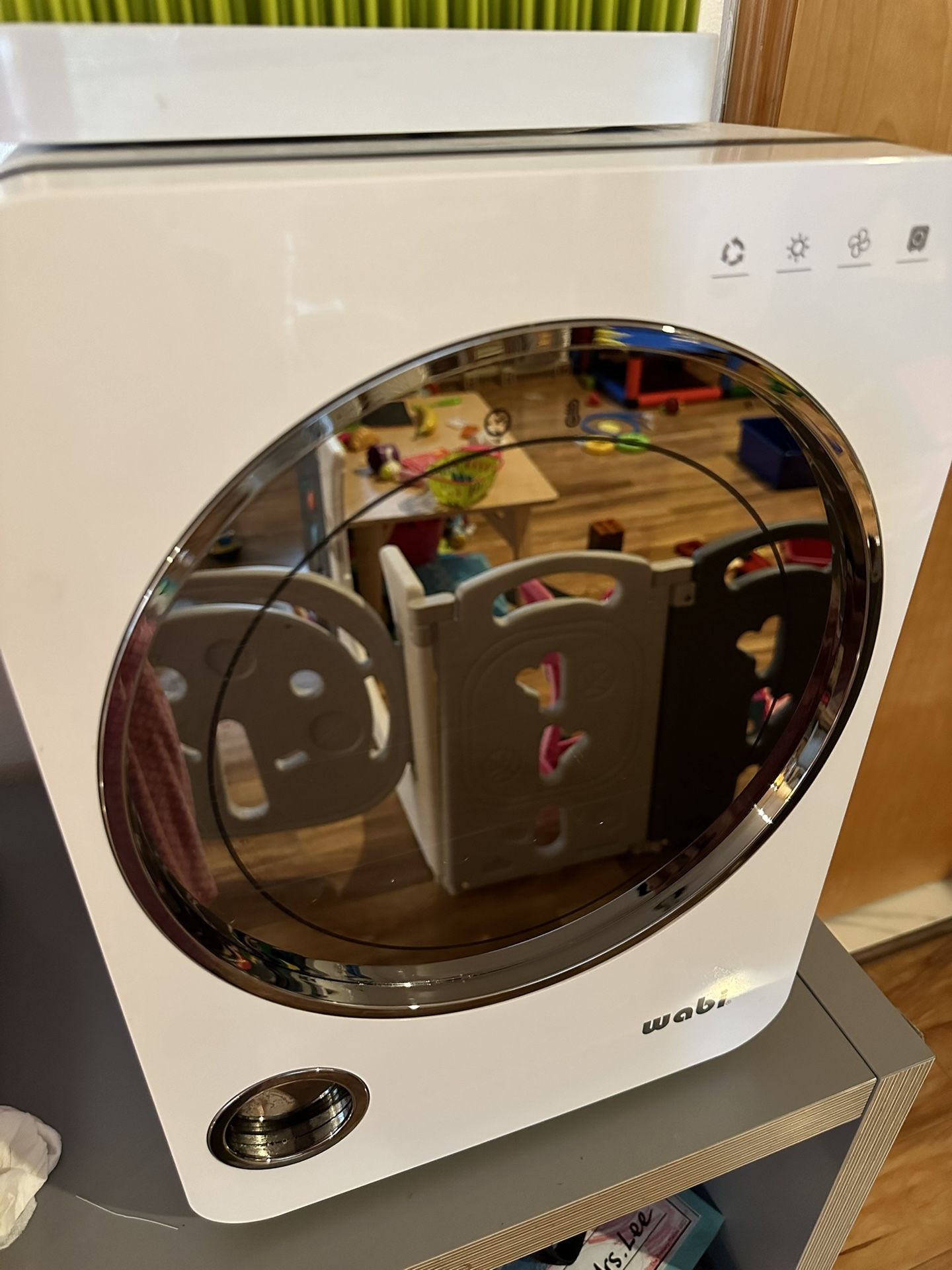 baby brezza Wabi UV Sterilizer and dryer