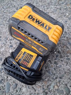 DeWalt 9amp Flexvolt Battery & 6amp Charger. Excellent condition. Pick up fremont sea. No ball offers please. No trades. Many other tools for sale