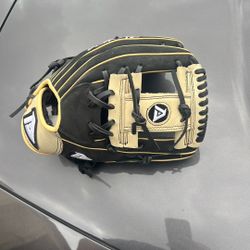 Akadema Baseball Glove