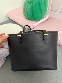 Black tote