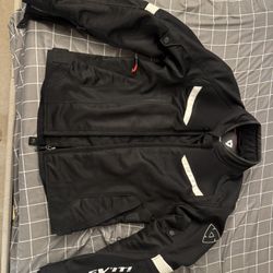 Revit Motorcycle Jacket large *almost New*