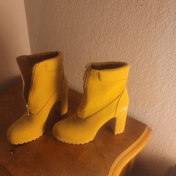 DKNY Boots - New never worn