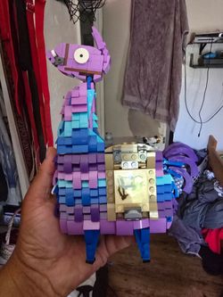 Lego fortnite pinata