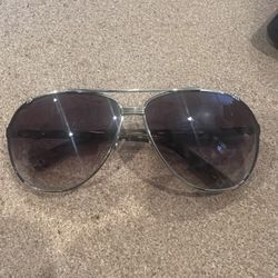 Pair Of Ladies Dior Chicago 2 Sunglasses