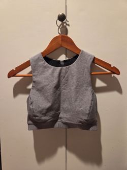 Womens Lululemon bra top, size 4