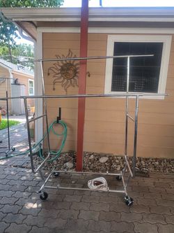 Clothing rack with wheels