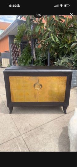 Beautiful cabinet 43 wide 18 deep 33 1/2 tall