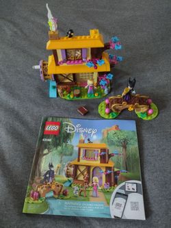 Lego 43188 Aurora's forest cottage