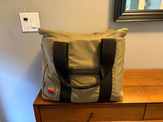 vintage 1980s Apple Computer beige/tan canvas insulated carry bag