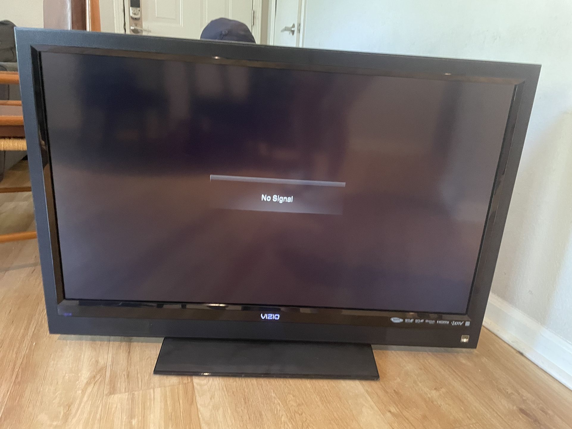 43in Vizio 1080p LED Screen TV