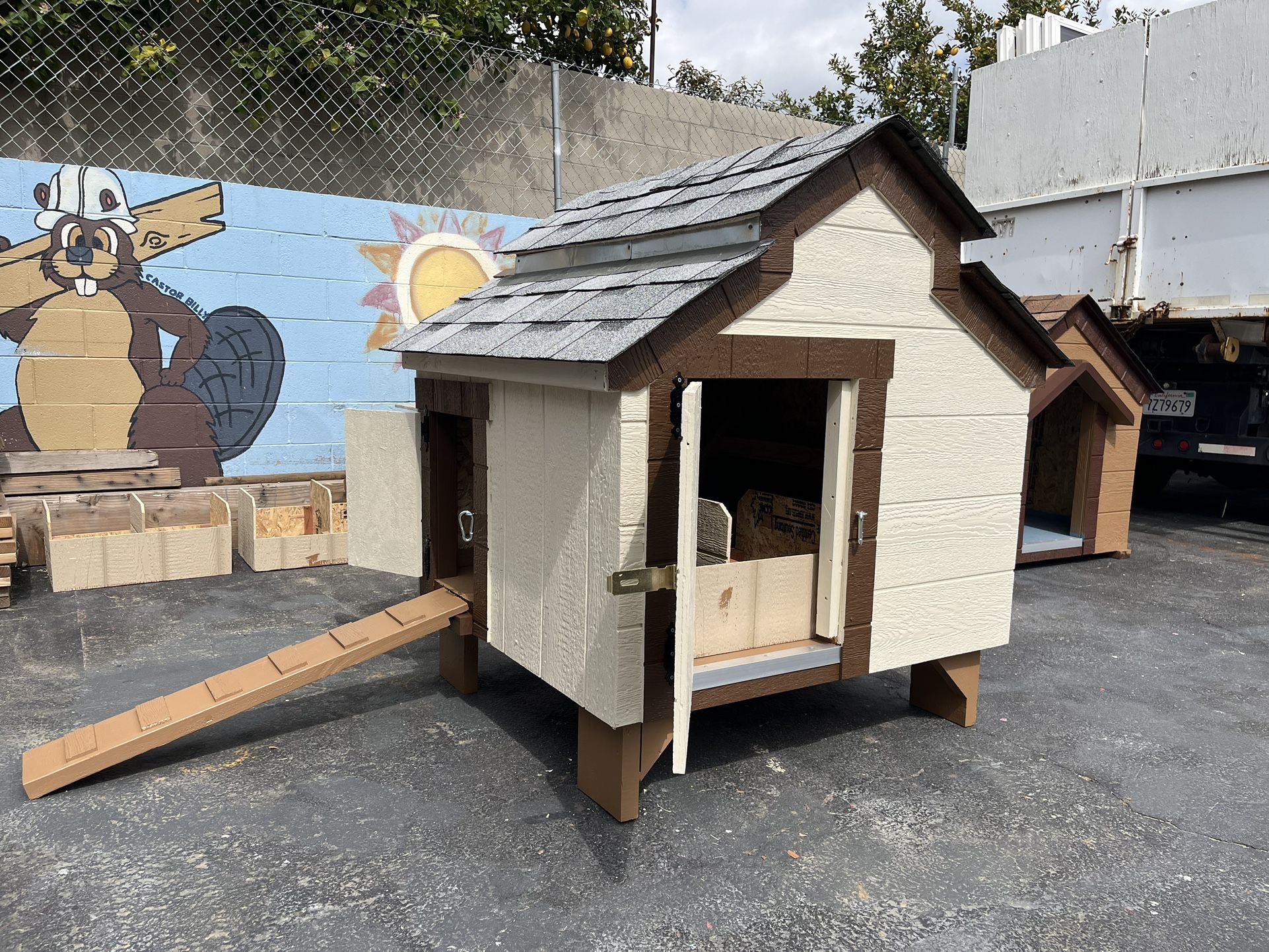 Chicken Coop With Delivery 