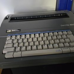 SMITH CORONA DEVILLE TYPEWRITER