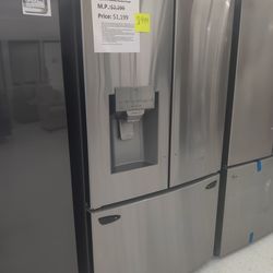 New
28 cu. ft. 3 Door French Door Refrigerator with Ice and Water Dispenser and Craft Ice in Prin