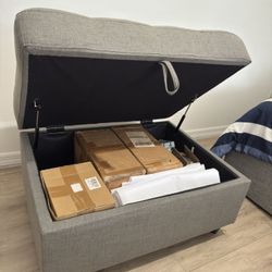 🛋 Ottoman with Storage – $40