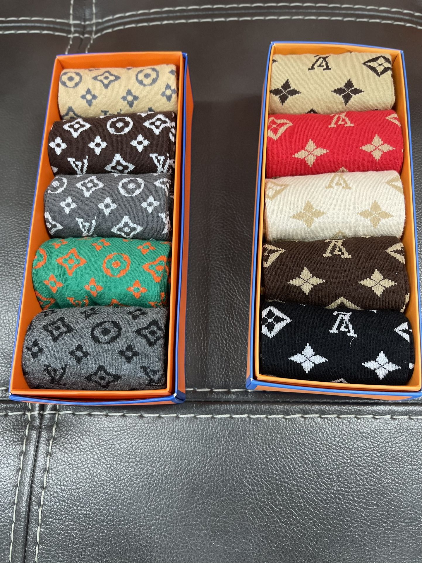 No Trades* Unisex LV Socks