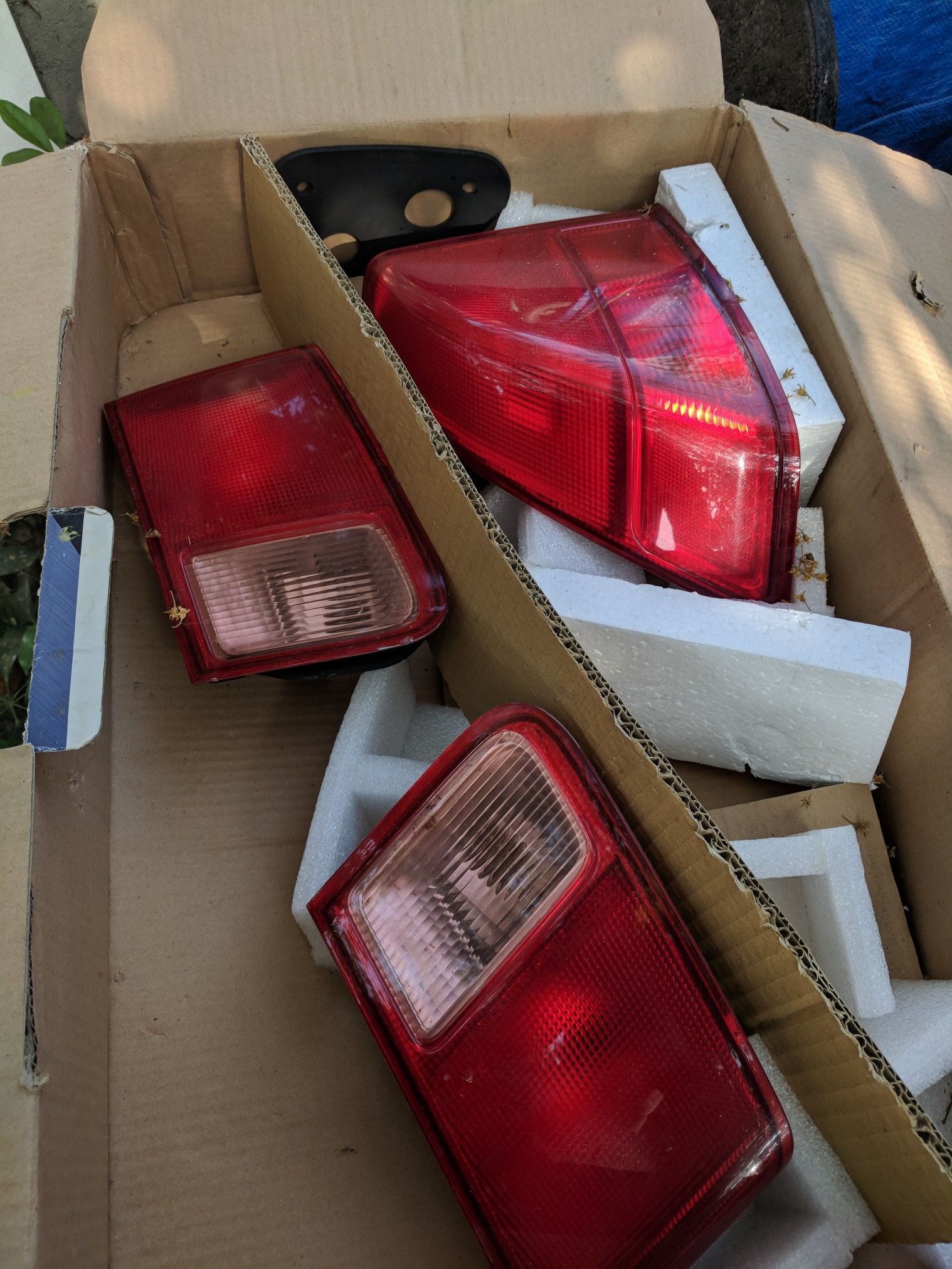 2001-2003 HONDA CIVIC TAIL LIGHTS