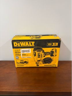 DEWALT 20V MAX Cordless Roofing Nailer Kit w/ Battery & Charger