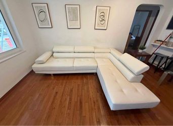 Sectional-Sofá
