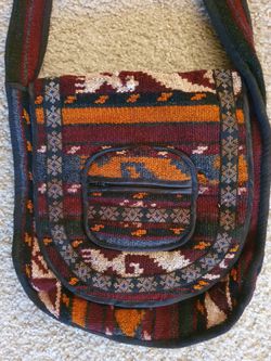 New! Hand made. Woven carpet bag.